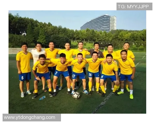 杭州足球队荣登全国足球团队协作排行榜第二名展现团队实力与默契